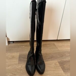 Donald J. PlinerLeather Riding Boots
- Black Boots size 8.5